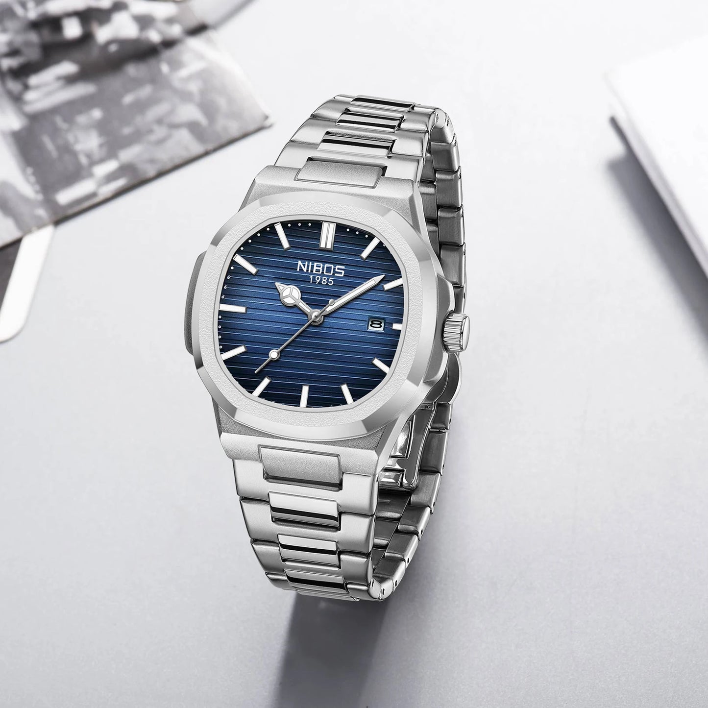 Montre pour homme NIBOSI – Analogique à quartz, en acier inoxydable – Style militaire et classique – Étanche – Avec date